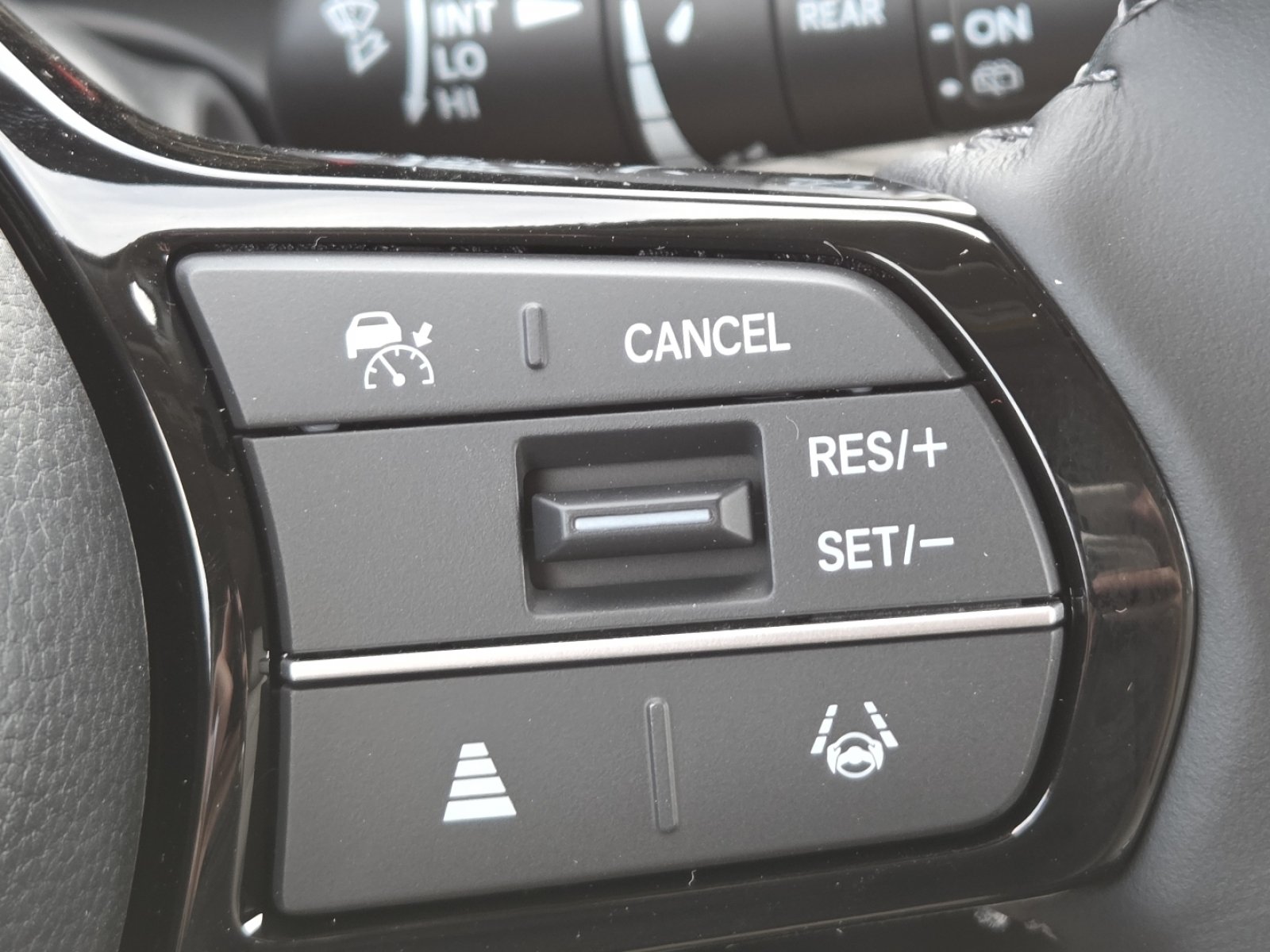 New 2027 Honda HR-V EX-L image 10