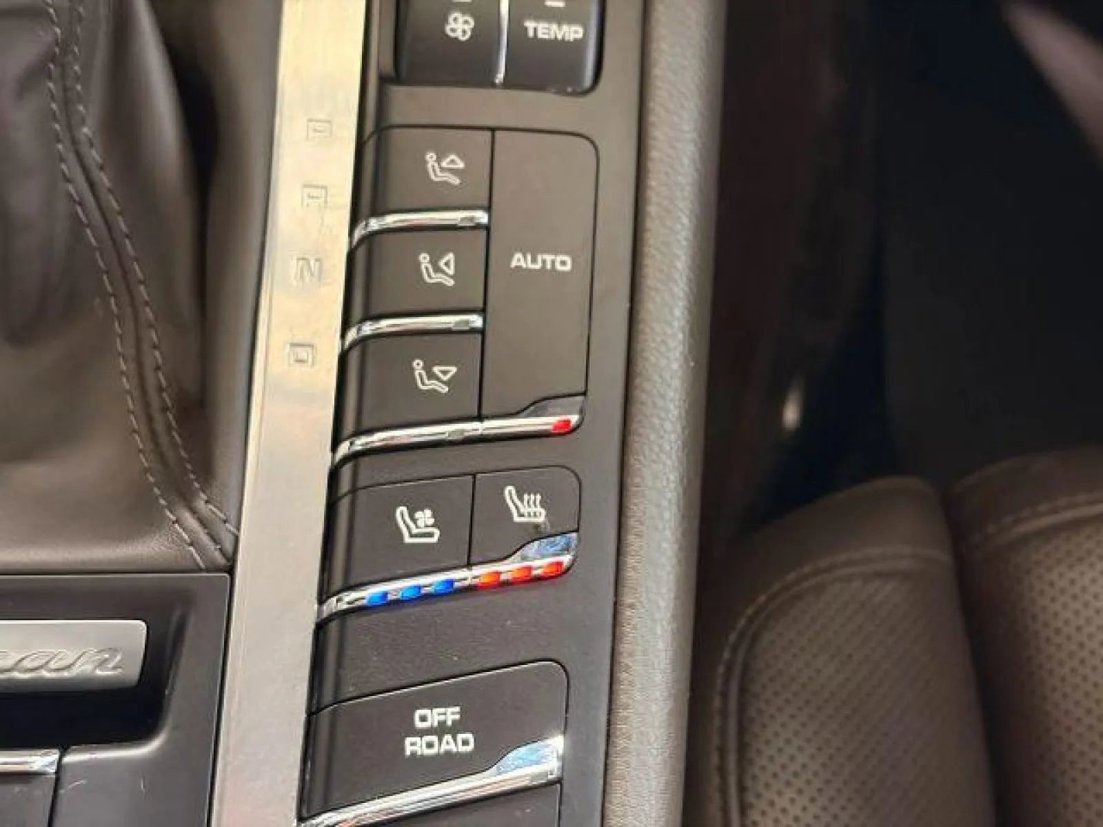 Used 2017 Porsche Macan image 29