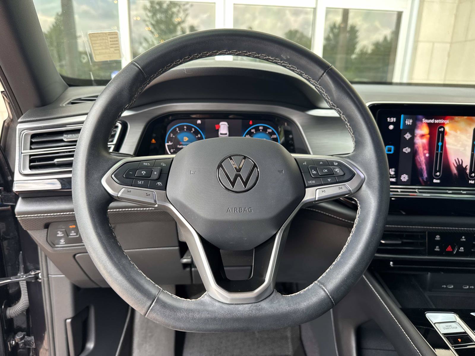 Used 2024 Volkswagen Atlas Cross Sport SE AWD/4WD image 15