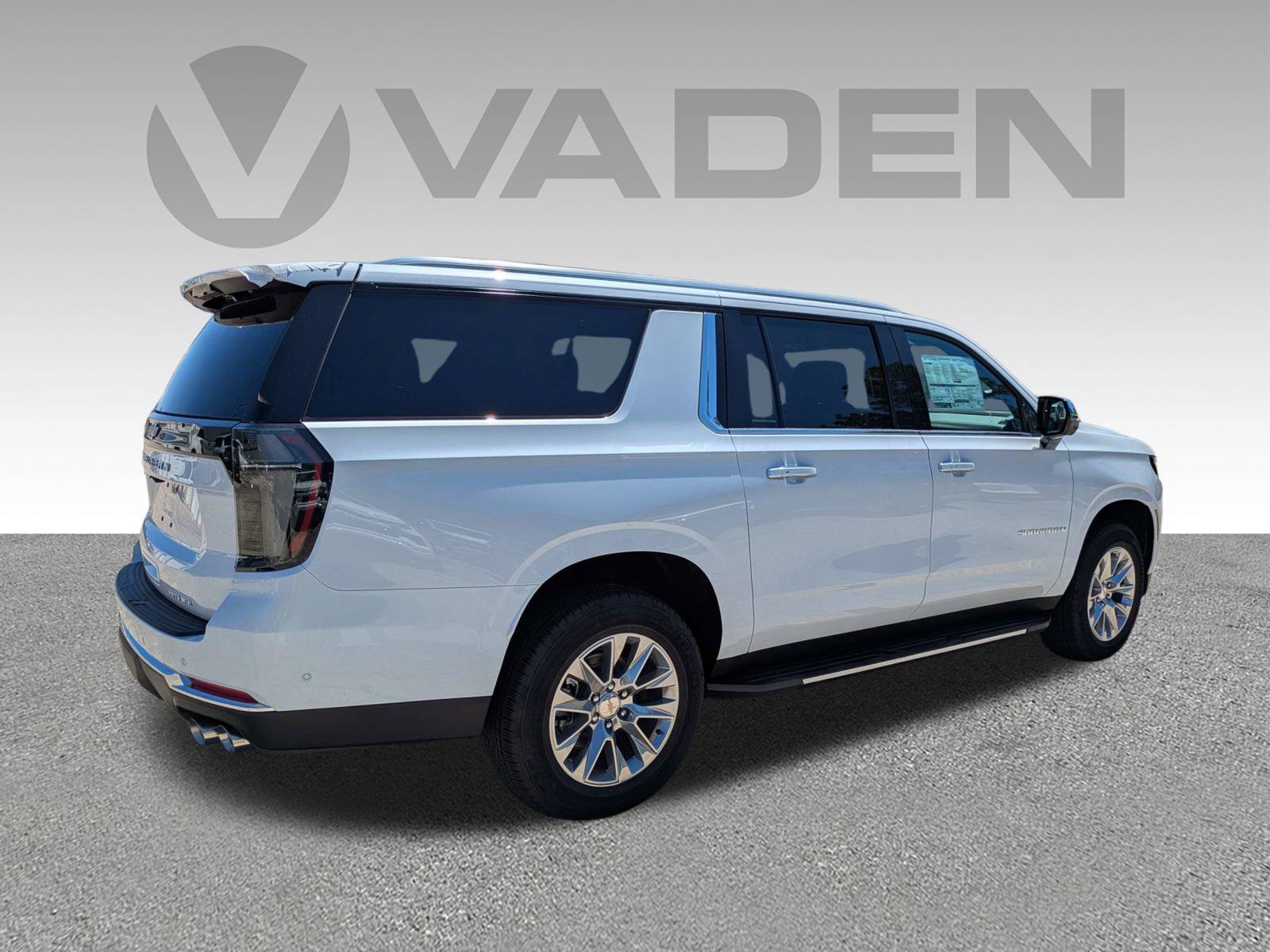 New 2026 Chevrolet Suburban Premier RWD image 27