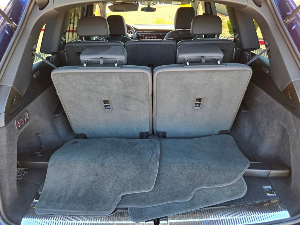 Used 2023 Audi Q7 2.0T Premium Plus w/ Premium Plus Package AWD/4WD image 11