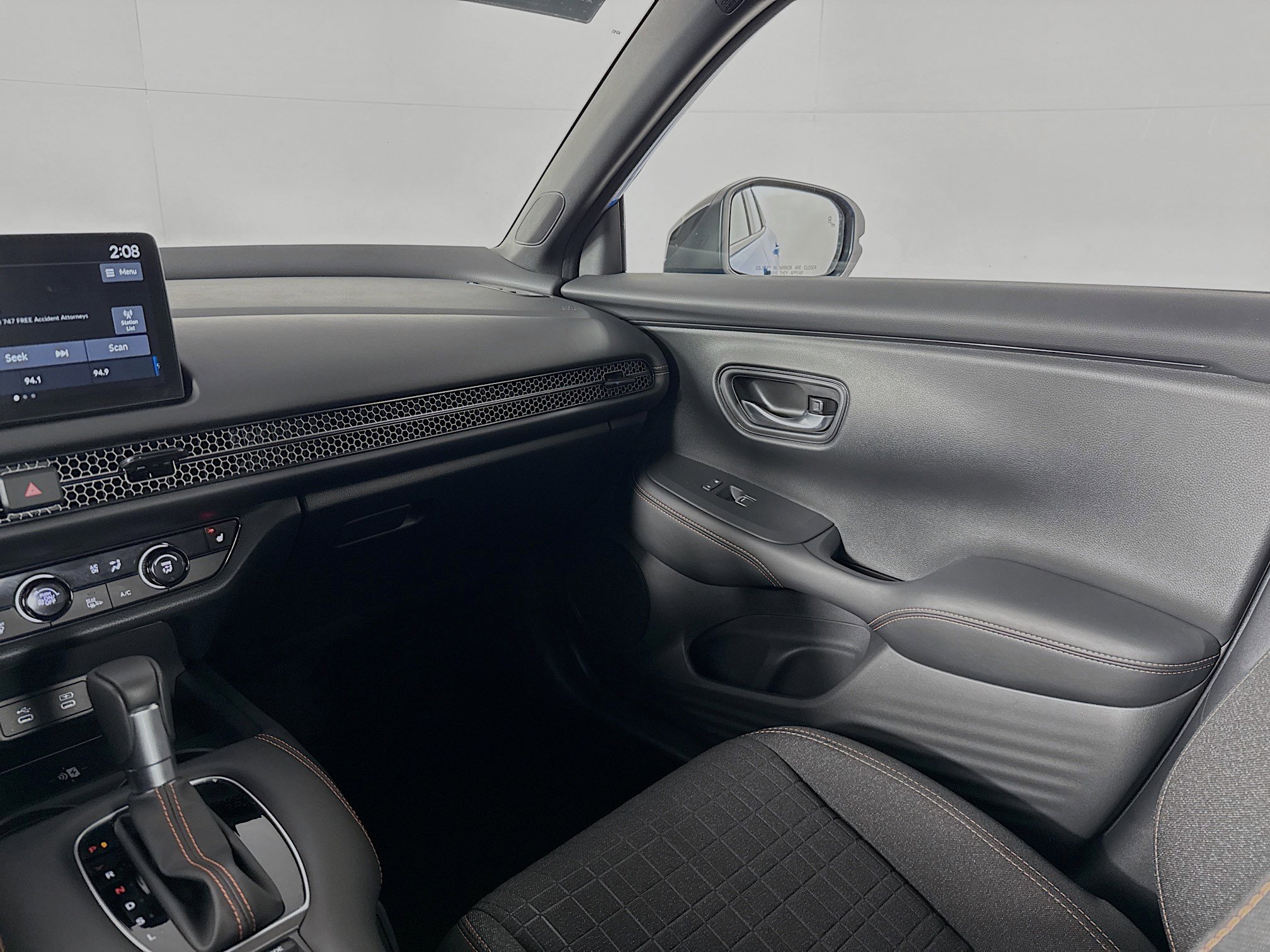 Certified 2026 Honda HR-V Sport image 27