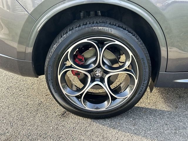 Used 2023 Alfa Romeo Stelvio Veloce image 12