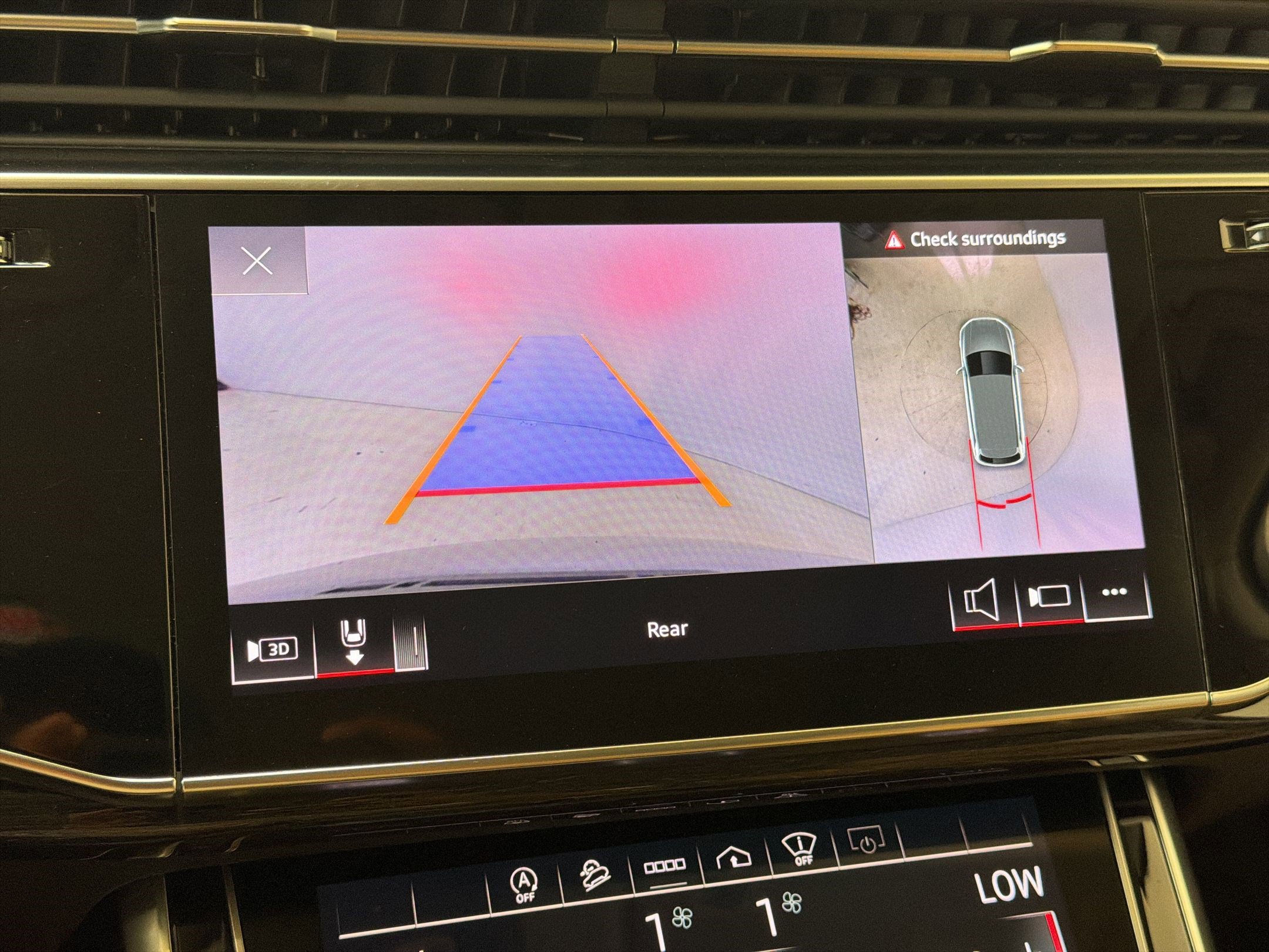 Used 2022 Audi Q7 3.0T Prestige image 26