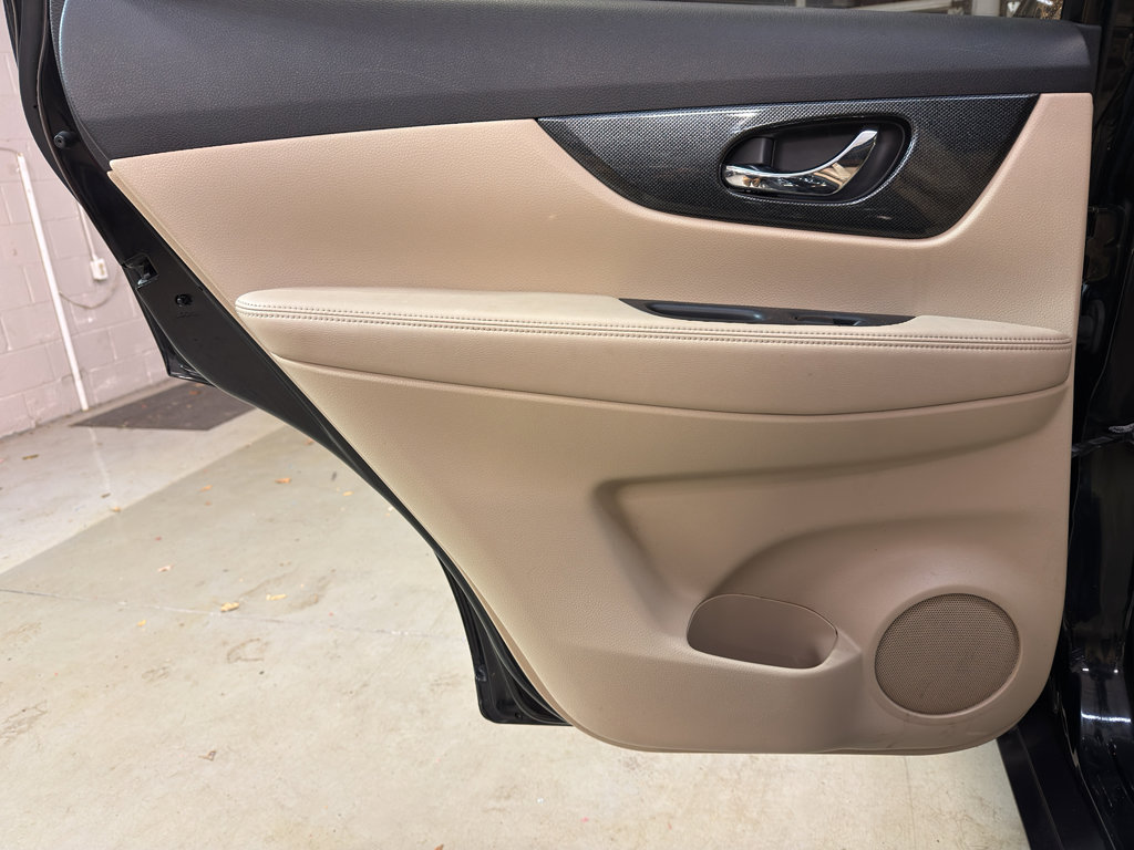 Used 2014 Nissan Rogue SL w/ SL Premium Package image 30