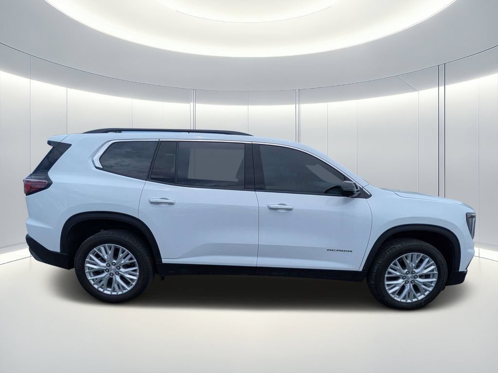 Used 2024 GMC Acadia Elevation w/ Luxury Package FWD image 3