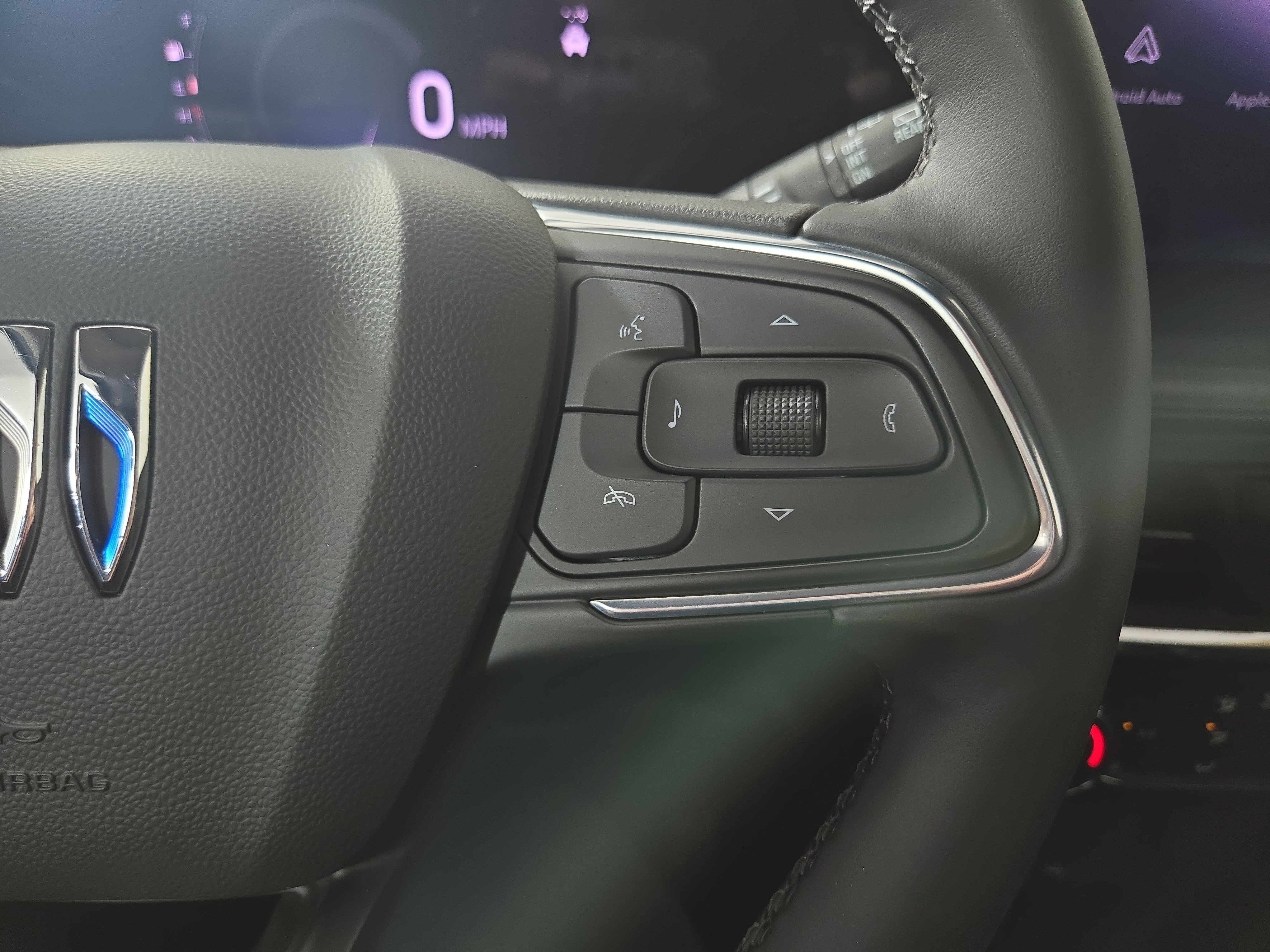 Used 2024 Buick Encore GX Sport Touring w/ Comfort Package AWD/4WD image 15