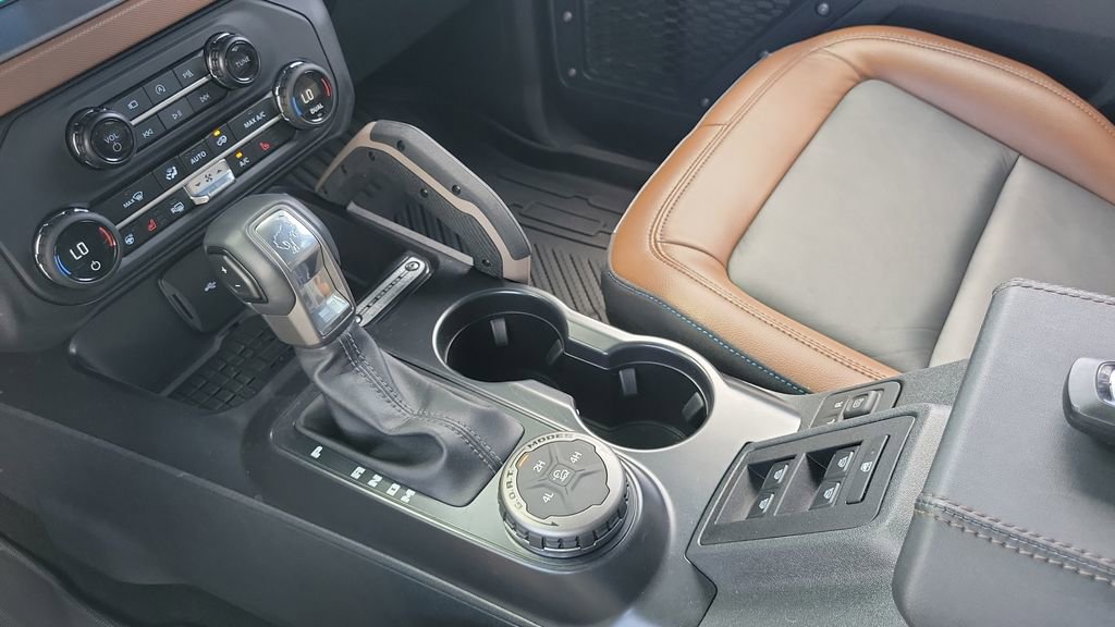 Used 2024 Ford Bronco Outer Banks image 26
