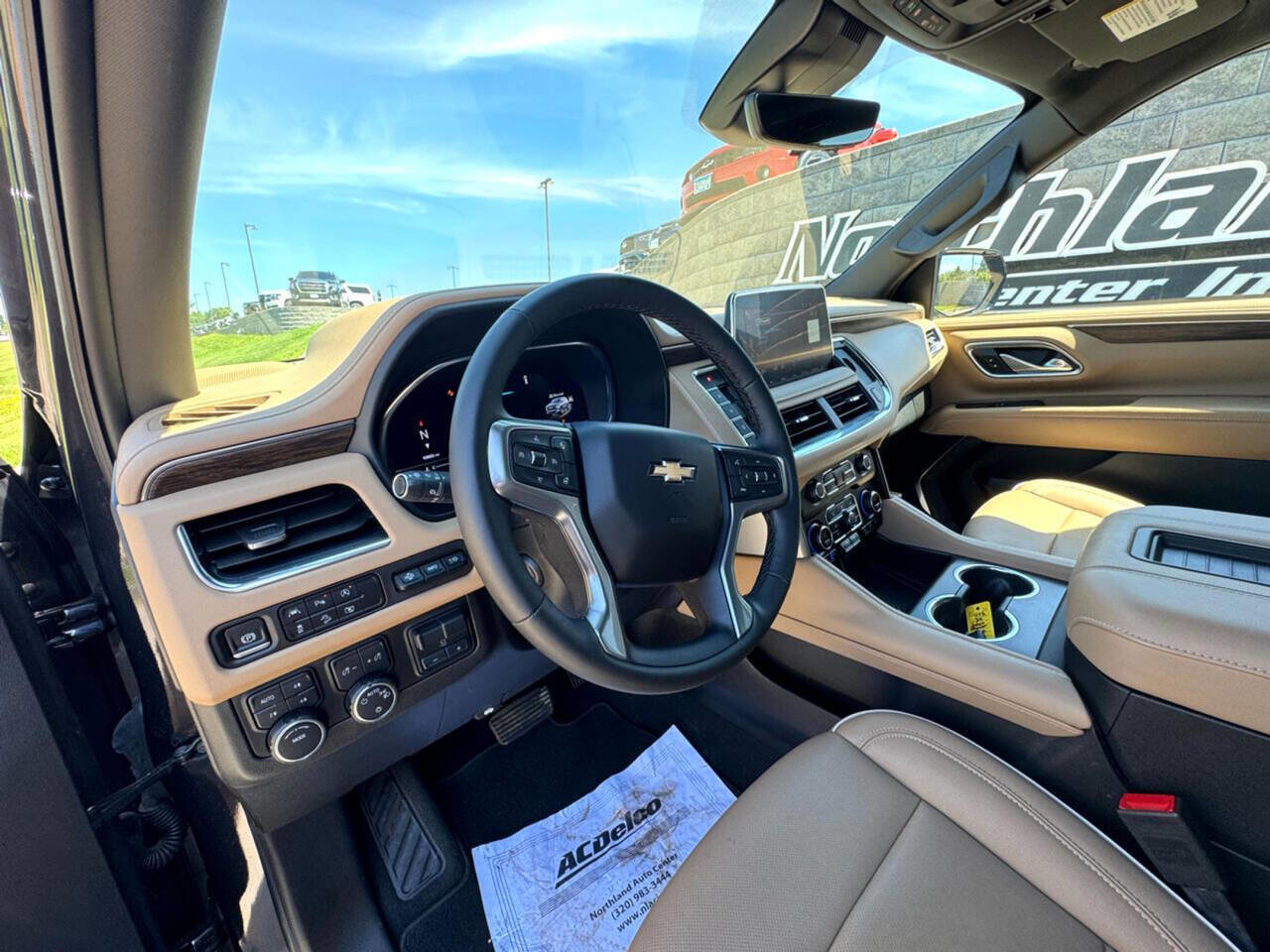 Used 2024 Chevrolet Tahoe Premier w/ Premium Package image 10