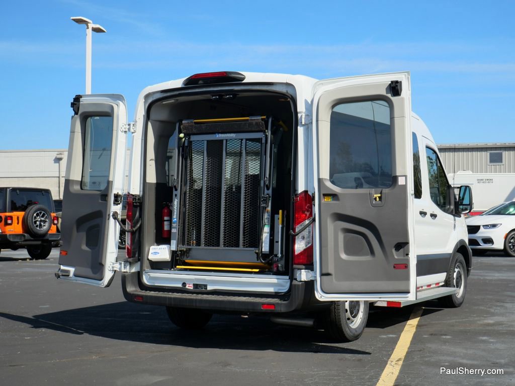 Used 2020 Ford Transit 150 XL image 37