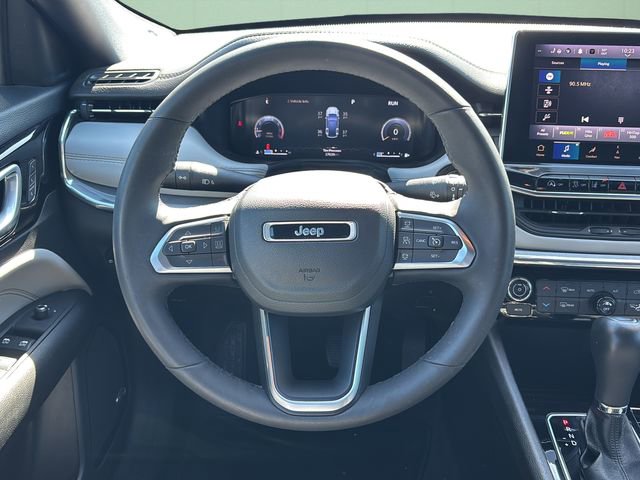 Used 2023 Jeep Compass Limited w/ Elite Group AWD/4WD image 16