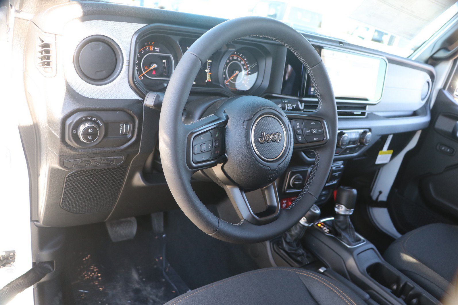 New 2026 Jeep Gladiator Mojave AWD/4WD image 14