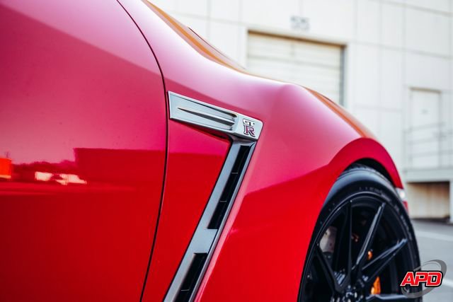 Used 2014 Nissan GT-R Premium image 31