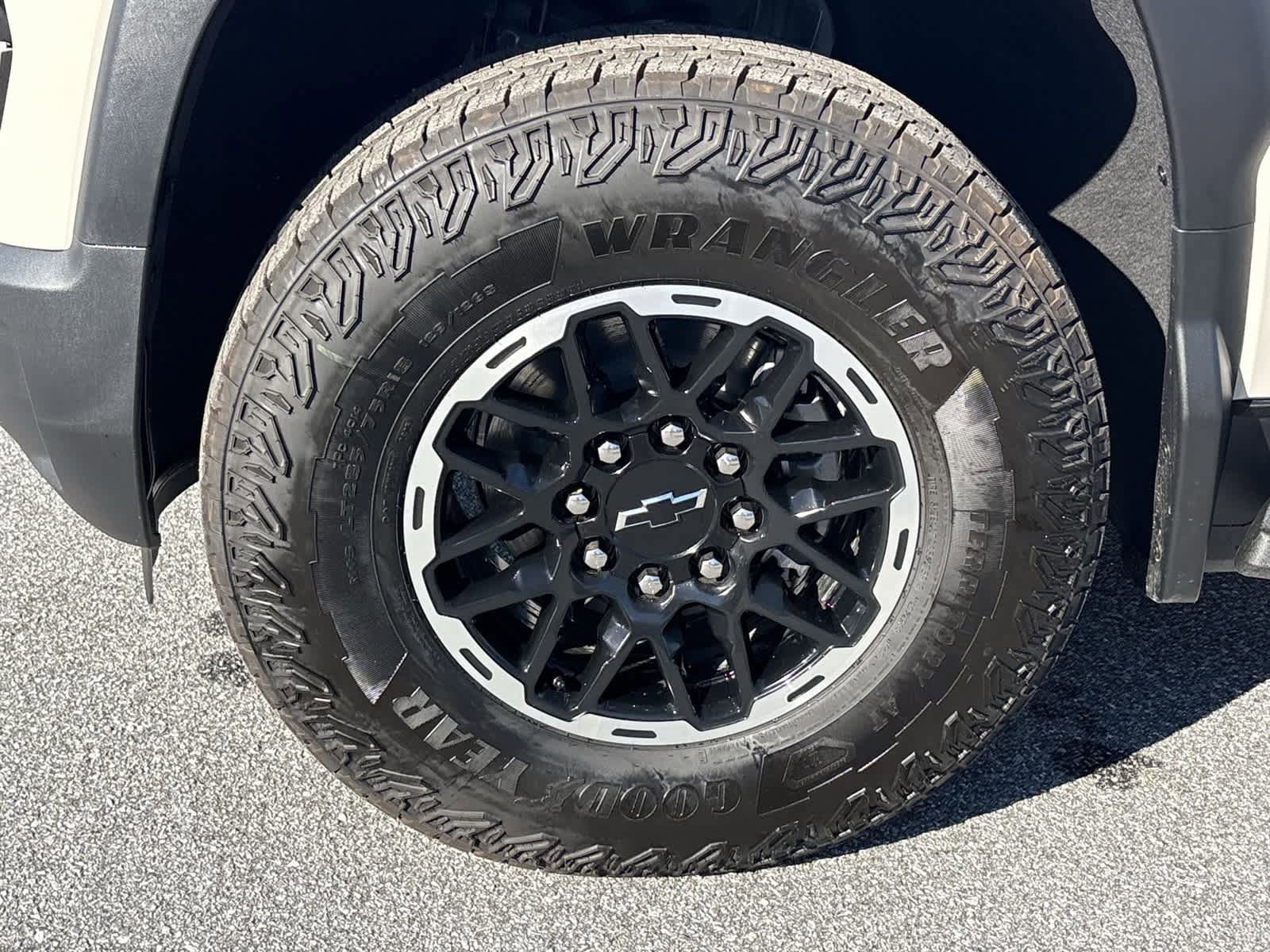New 2026 Chevrolet Silverado EV Trail Boss AWD/4WD image 31