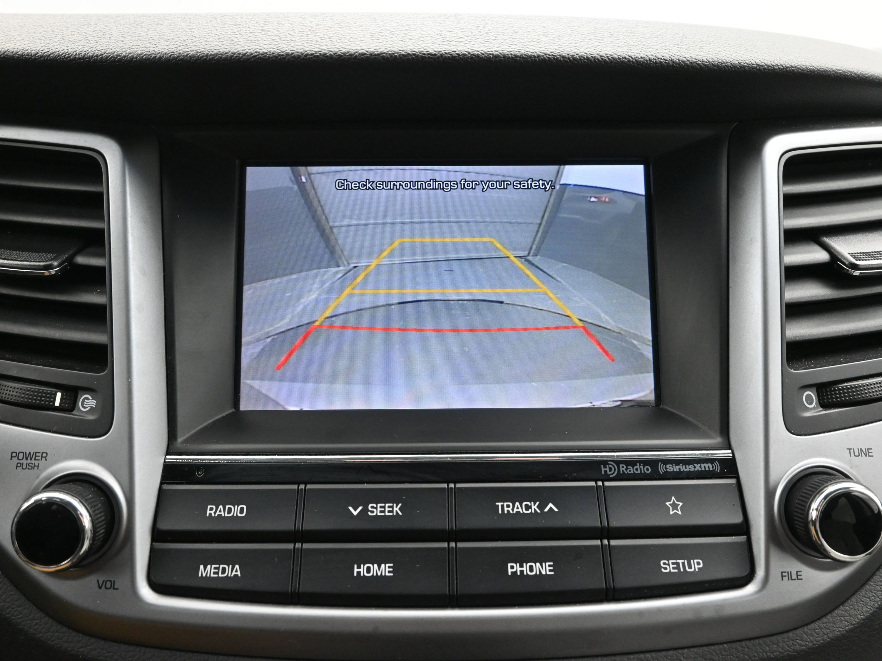 Used 2018 Hyundai Tucson SEL image 16