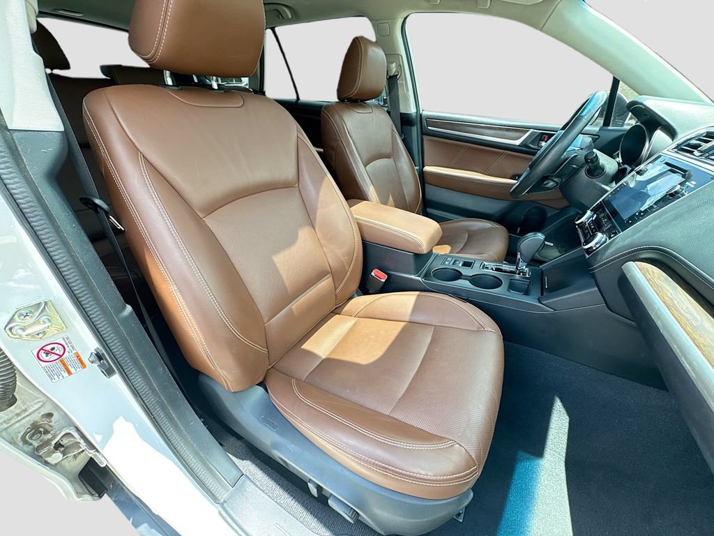 Used 2019 Subaru Outback 2.5i Touring w/ Popular Package #3A AWD/4WD image 36