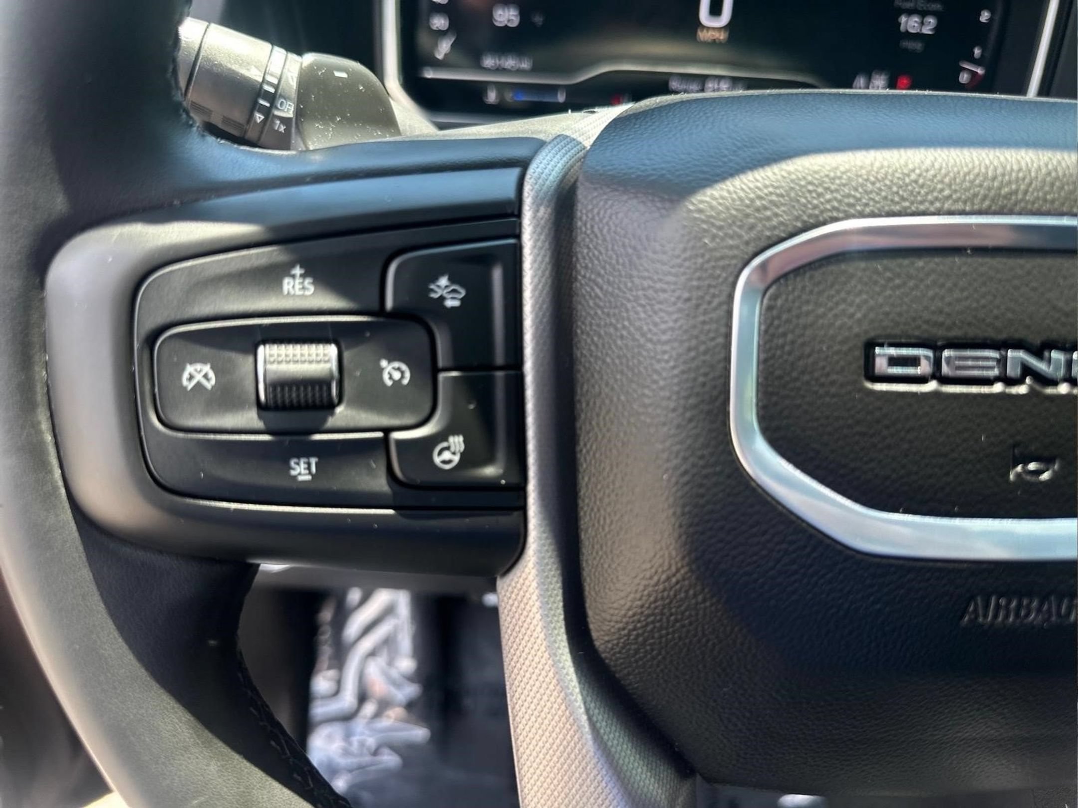 Used 2024 GMC Sierra 1500 Denali w/ Denali Reserve Package AWD/4WD image 28