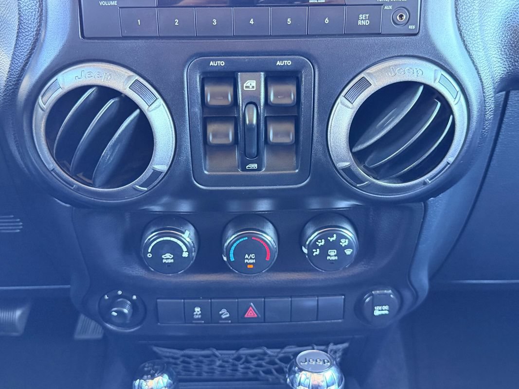 Used 2011 Jeep Wrangler Unlimited Sport AWD/4WD image 21