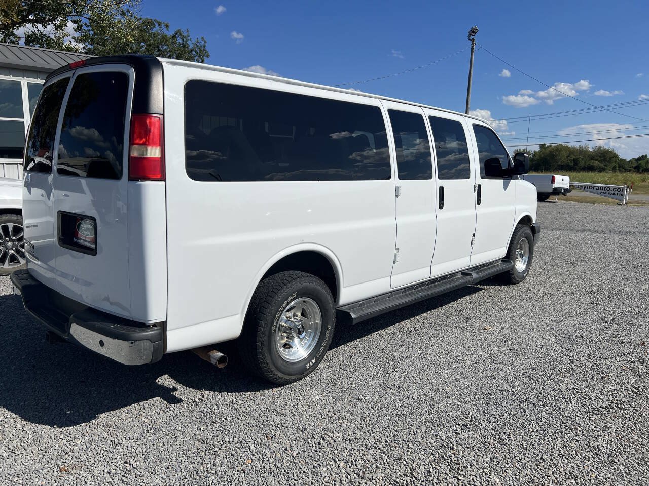 Used 2015 Chevrolet Express 3500 LT w/ LT Preferred Equipment Group RWD image 5