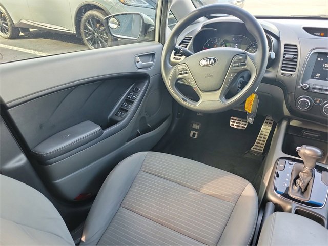 Used 2018 Kia Forte LX w/ LX Popular Package image 11