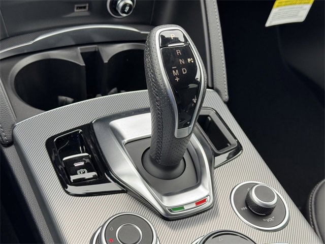 New 2025 Alfa Romeo Stelvio Sprint image 17