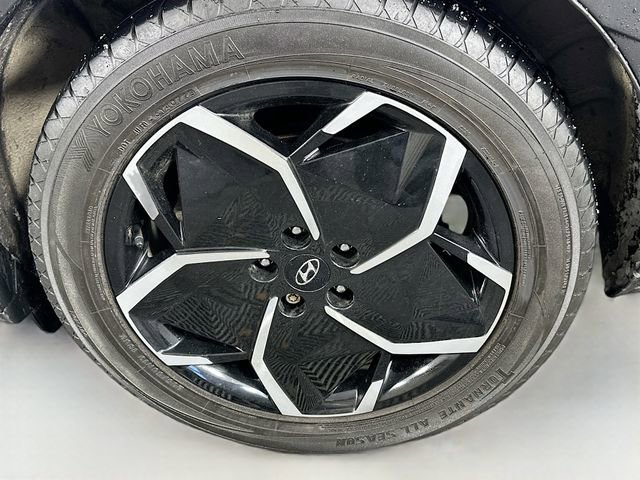 Used 2022 Hyundai Ioniq 5 SE w/ Cargo Package image 29