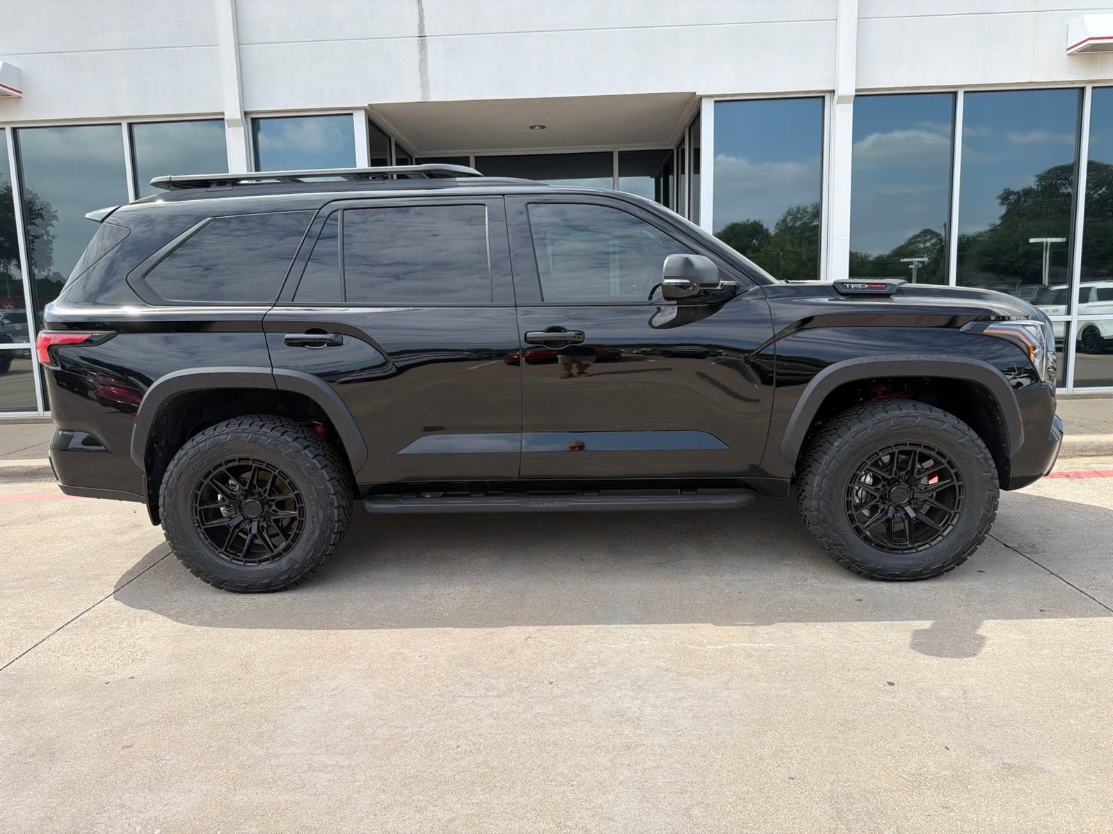 Used 2026 Toyota Sequoia TRD Pro AWD/4WD image 27