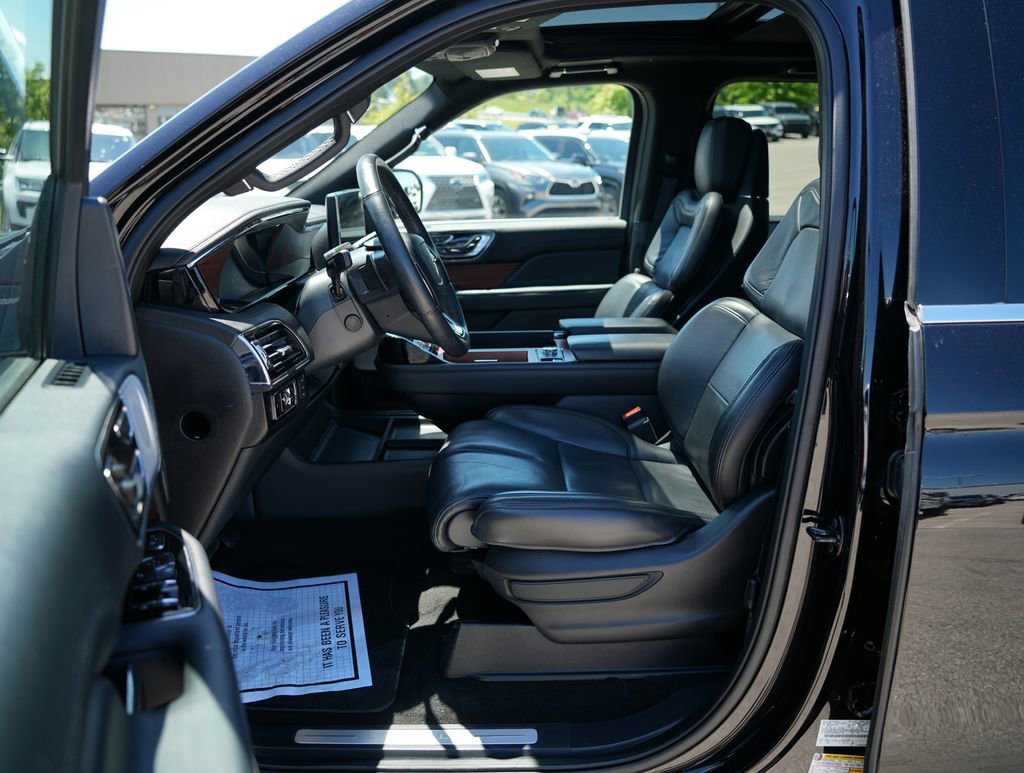 Used 2023 Lincoln Navigator L Reserve AWD/4WD image 20