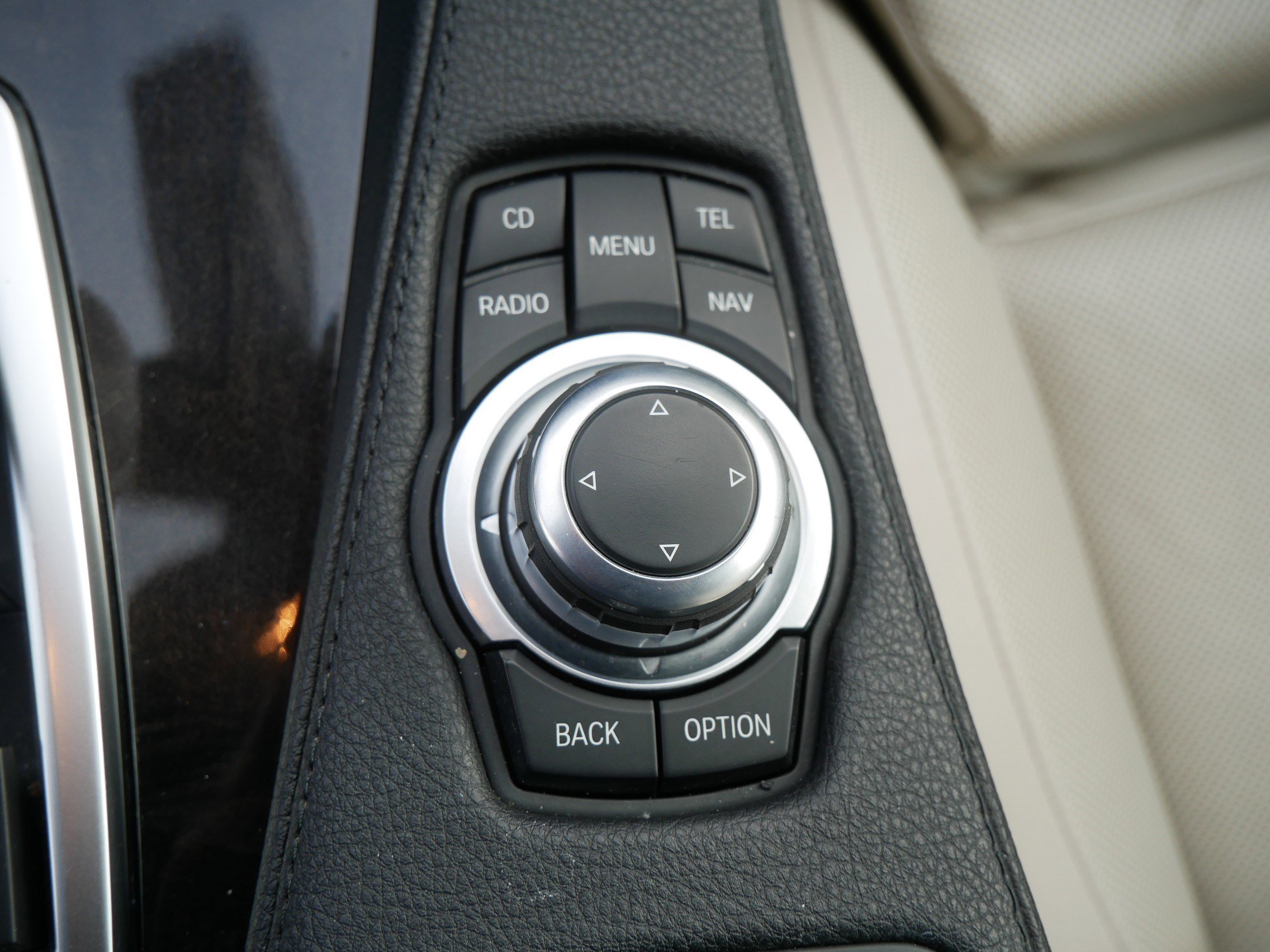 Used 2012 BMW 640i Convertible image 31