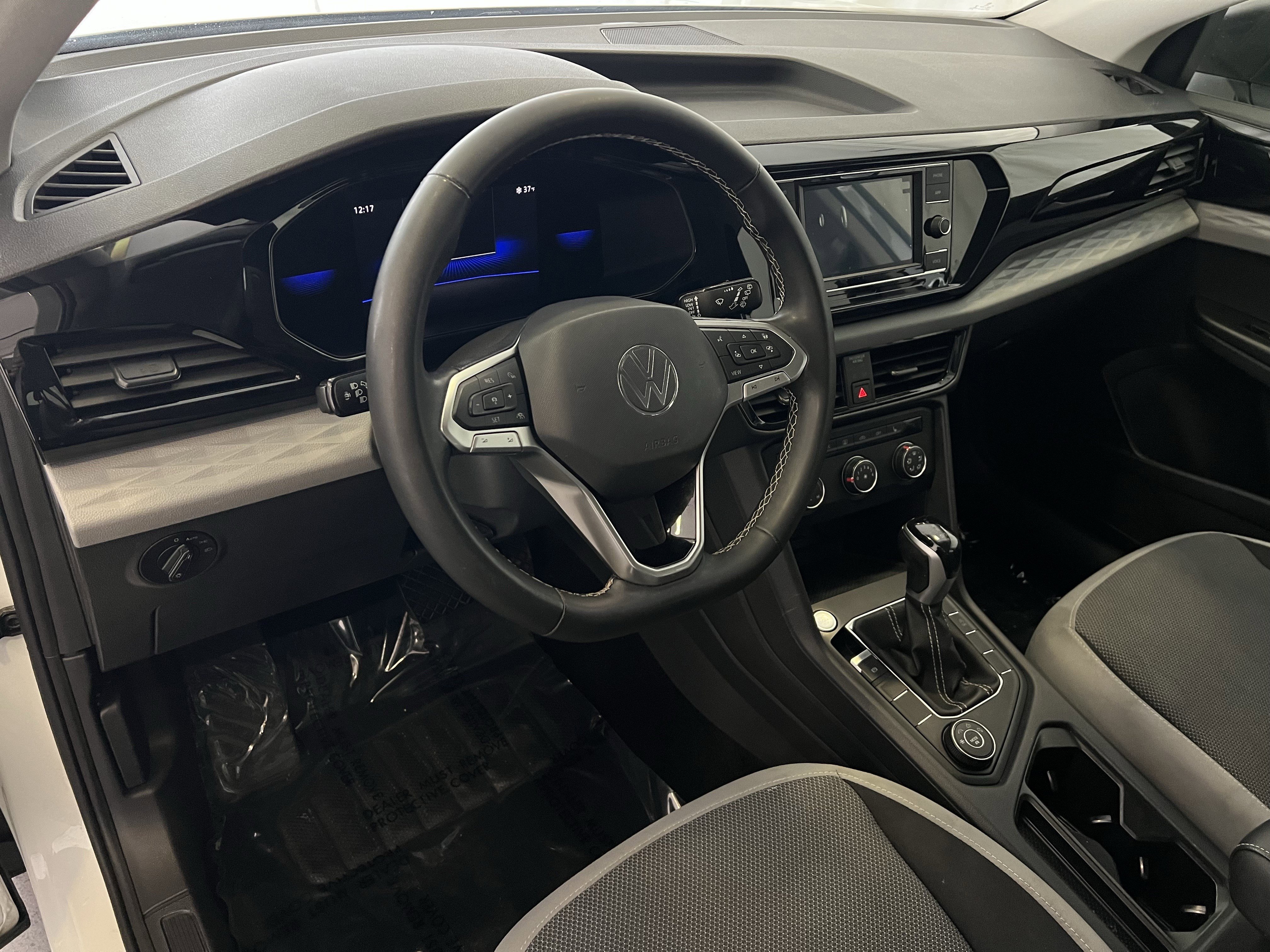 Used 2022 Volkswagen Taos S w/ IQ Drive S Package image 4