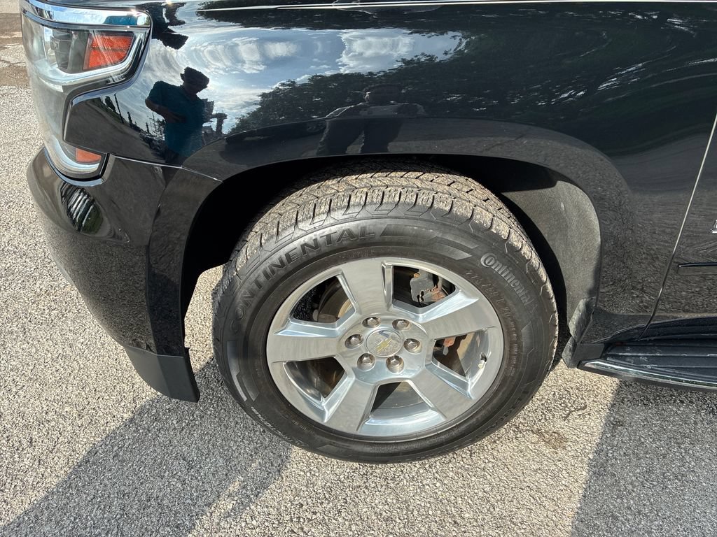 Used 2020 Chevrolet Suburban Premier w/ Max Trailering Package RWD image 9