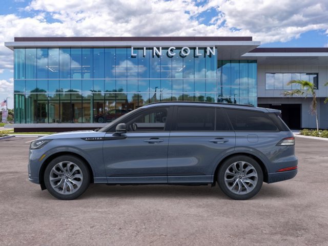New 2026 Lincoln Aviator 2WD w/ Jet Appearance Package image 3