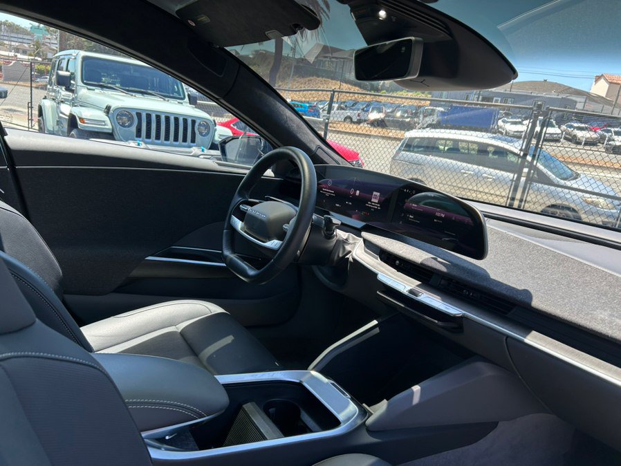 Used 2024 Lucid Air Touring AWD/4WD image 29