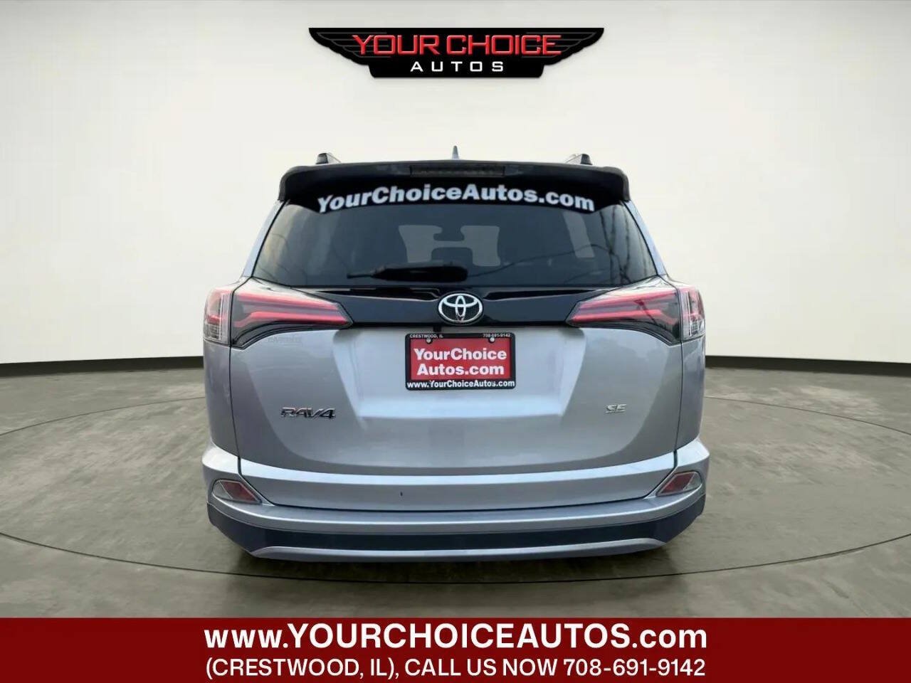 Used 2018 Toyota RAV4 SE w/ Power Extra Value Package FWD image 4