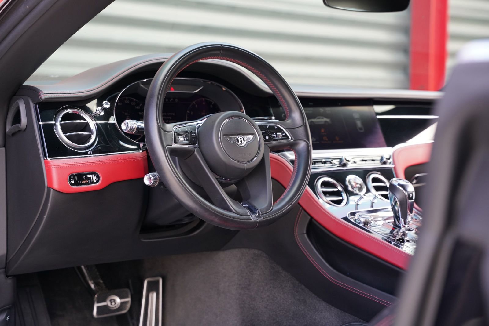 Used 2020 Bentley Continental GT V8 First Edition image 3