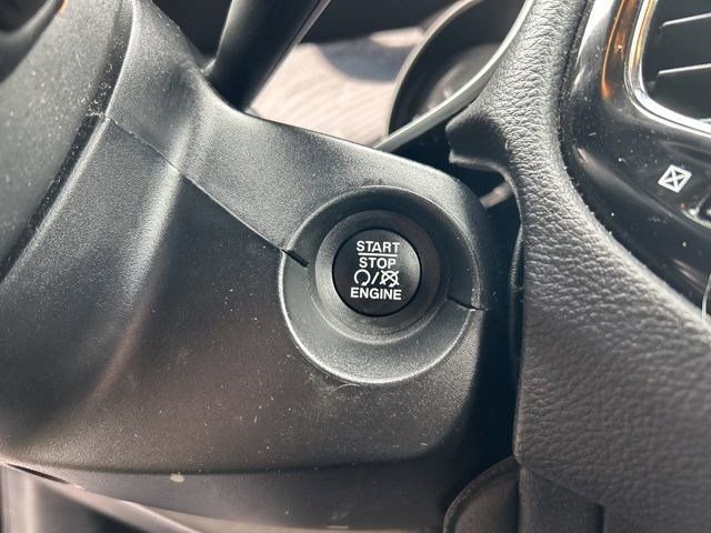 Used 2021 Jeep Compass Limited image 20