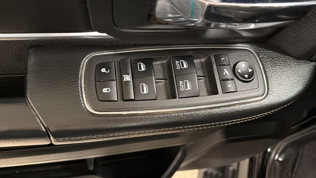 Used 2022 RAM 1500 Classic Warlock AWD/4WD image 15