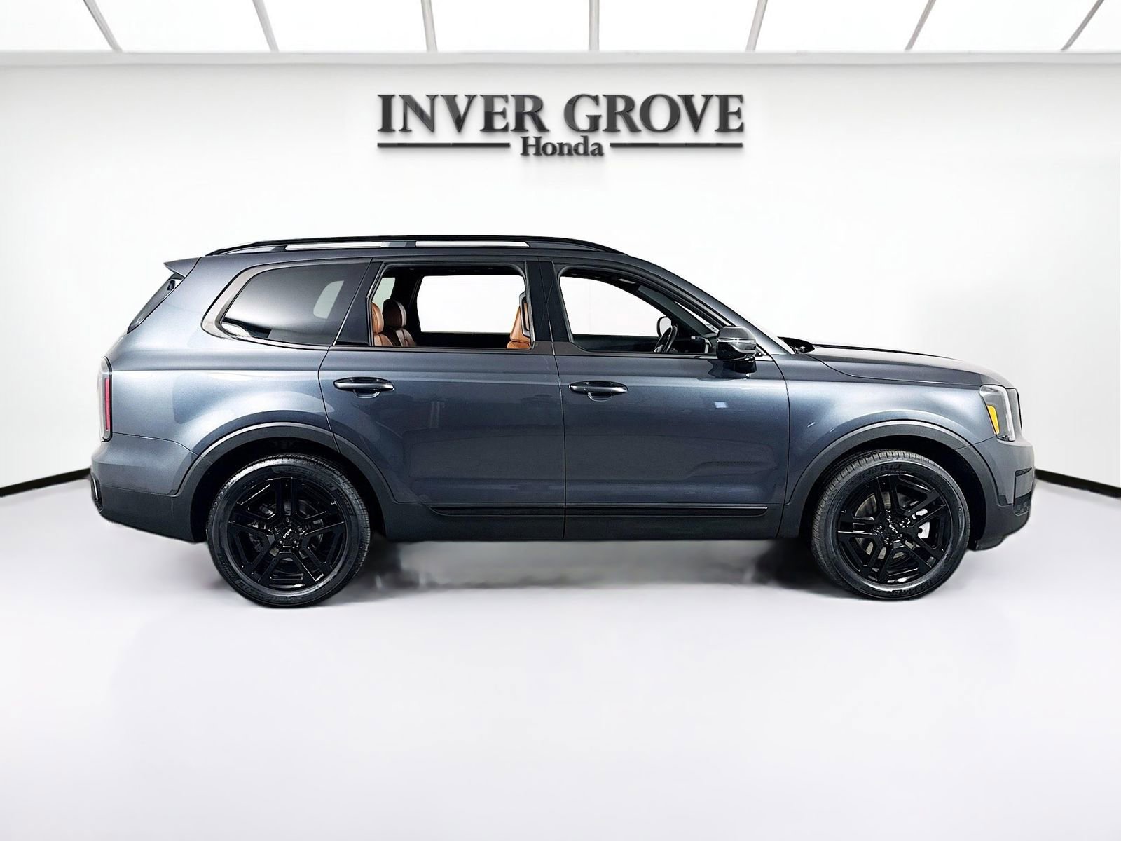 Used 2024 Kia Telluride SX X-Line AWD/4WD image 4
