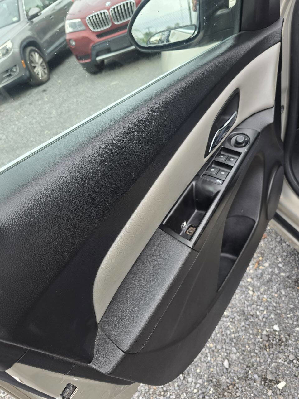 Used 2012 Chevrolet Cruze LS w/ Connectivity Package image 18