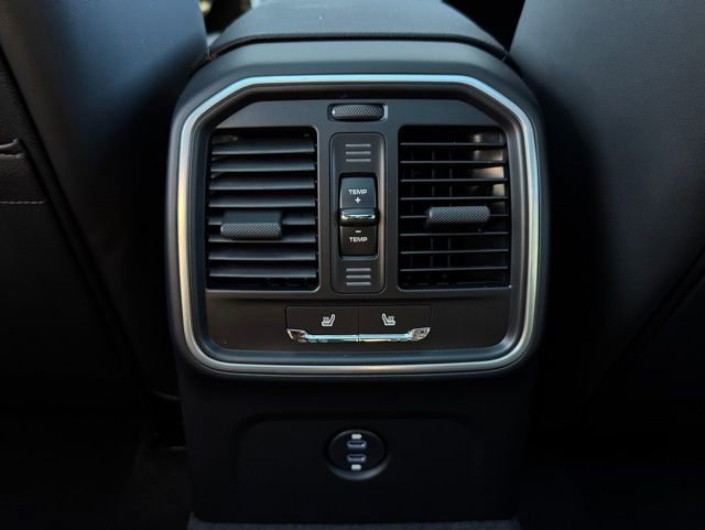 New 2026 Porsche Macan image 25