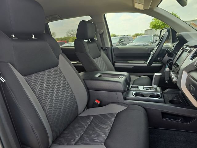 Used 2018 Toyota Tundra SR5 w/ TRD Off Road Package image 10