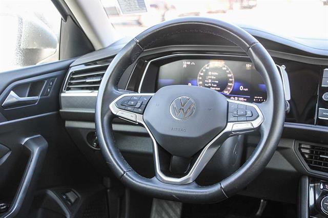 Used 2024 Volkswagen Jetta SE image 15