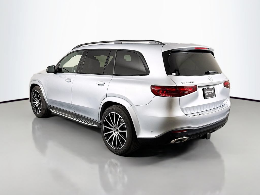 Used 2025 Mercedes-Benz GLS 580 4MATIC image 5