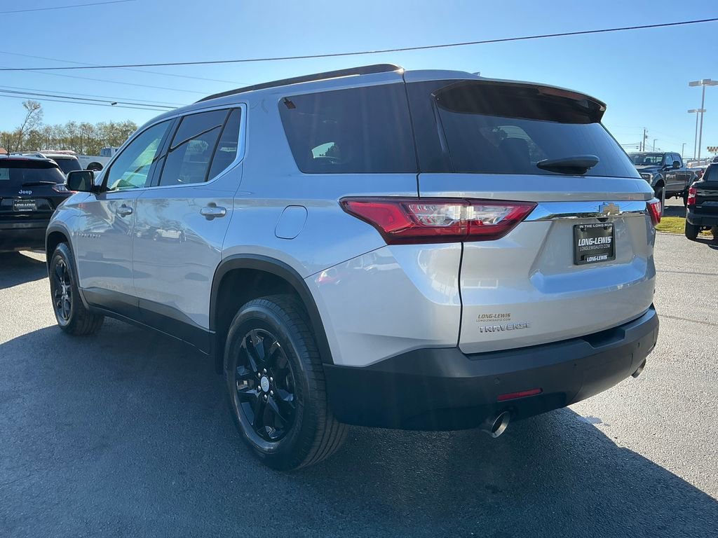 Used 2020 Chevrolet Traverse LT image 4