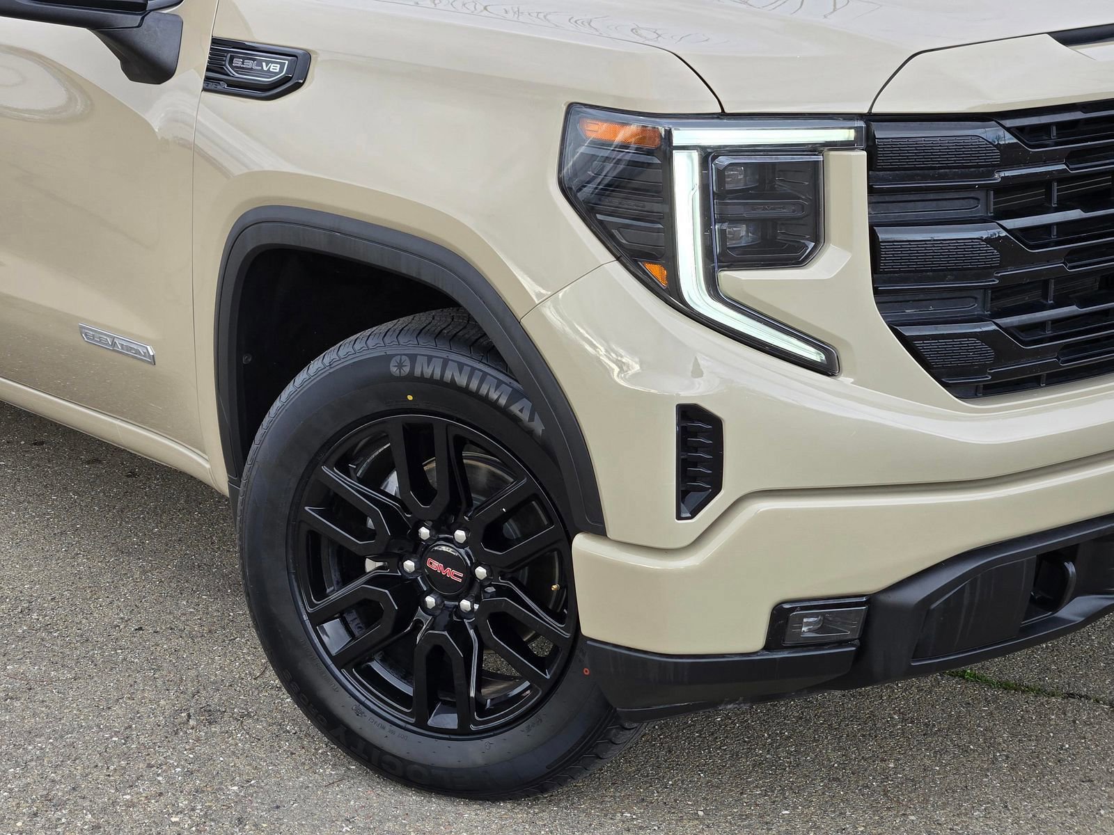 Used 2023 GMC Sierra 1500 Elevation image 2