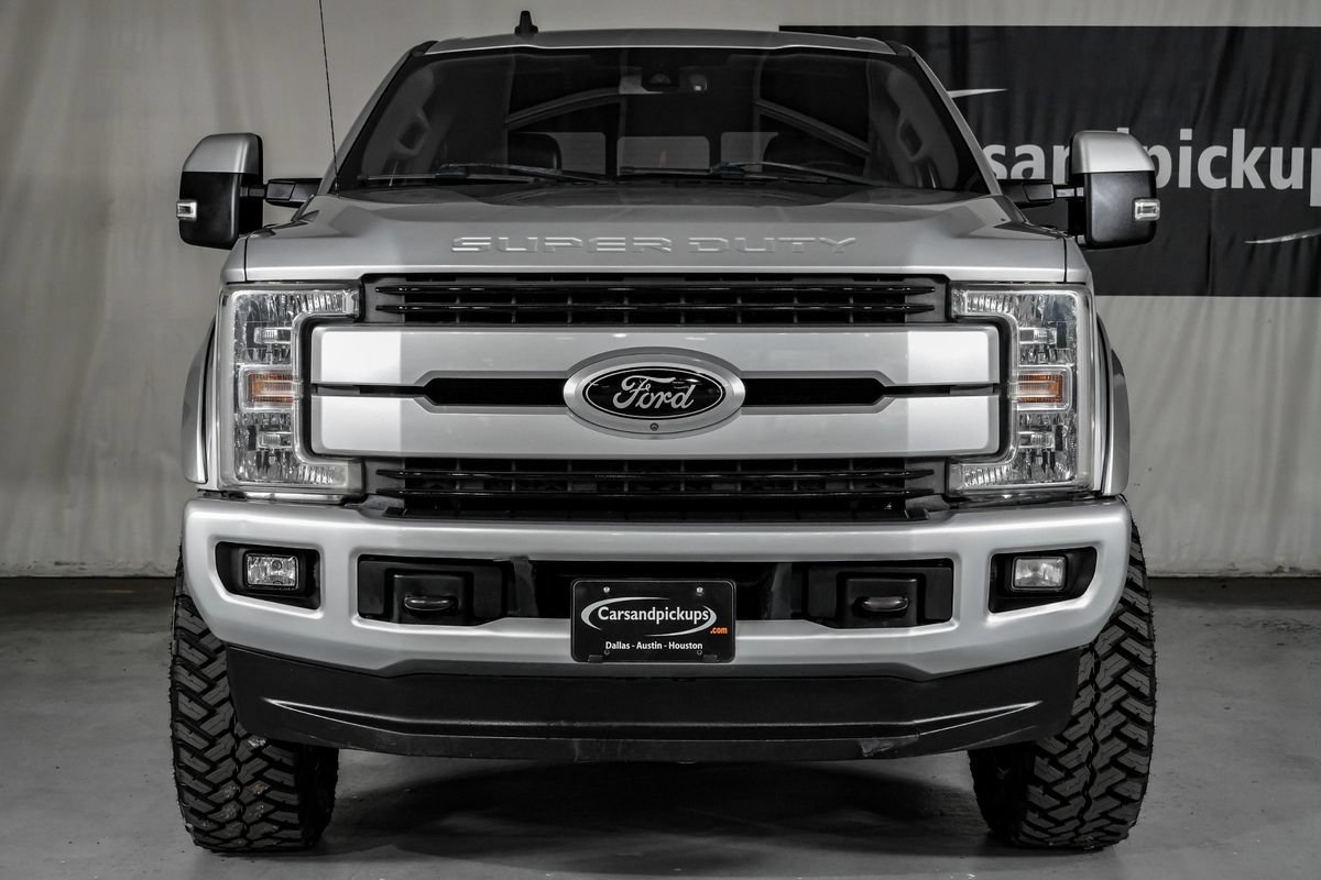 Used 2019 Ford F250 Lariat w/ Lariat Ultimate Package AWD/4WD image 3