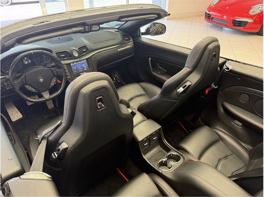 Used 2017 Maserati GranTurismo Sport RWD image 32