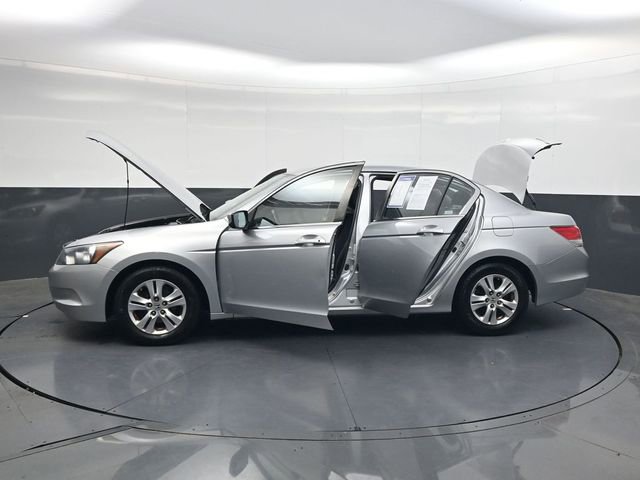 Used 2010 Honda Accord LX-P image 32