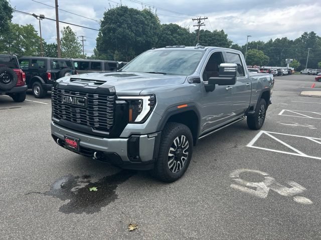 Used 2025 GMC Sierra 3500 Denali Ultimate AWD/4WD image 3