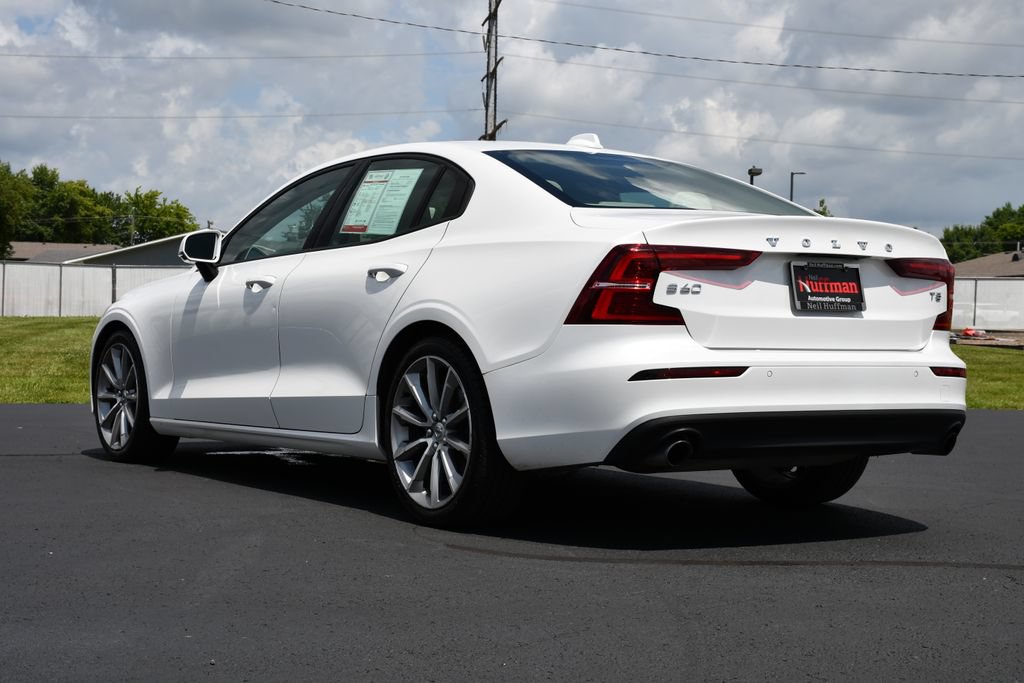 Used 2019 Volvo S60 T5 Momentum w/ Premium Package FWD image 5